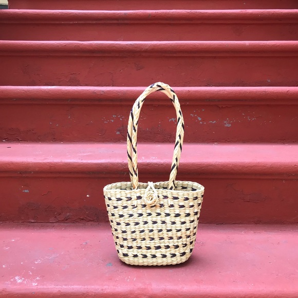 Mini straw bag 🖤 pattern - Picture 3 of 3